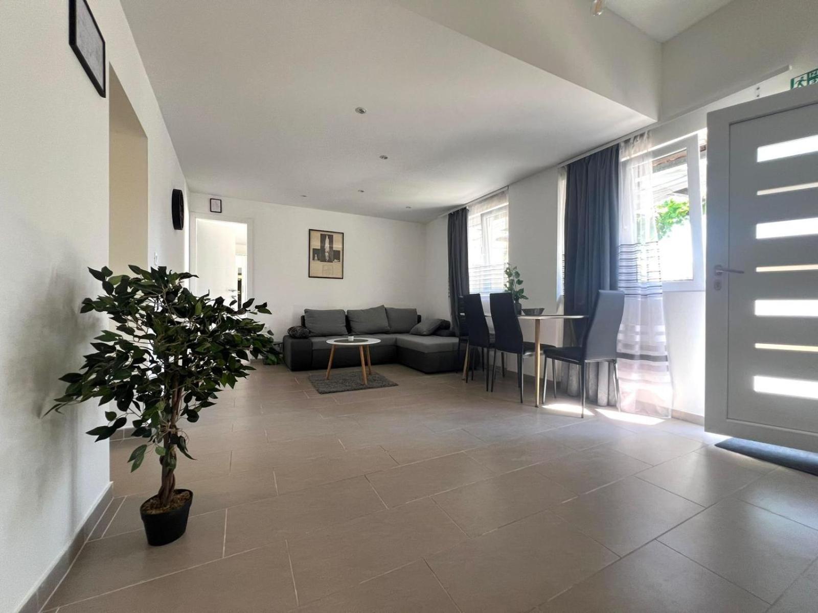 Appartement Azzurro Mare à Pula Extérieur photo