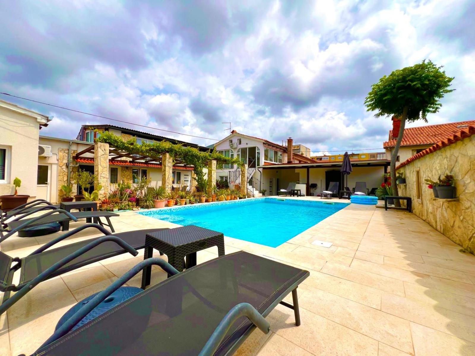 Appartement Azzurro Mare à Pula Extérieur photo