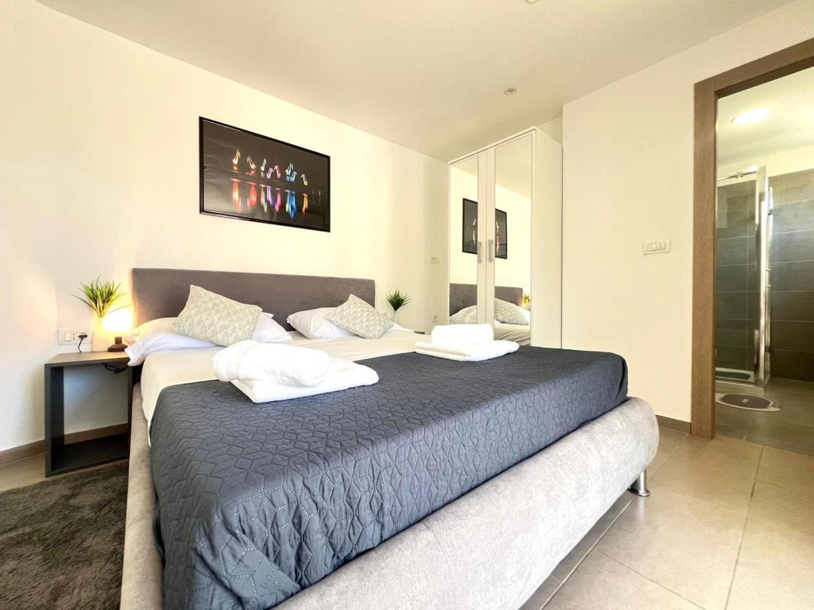 Appartement Azzurro Mare à Pula Extérieur photo